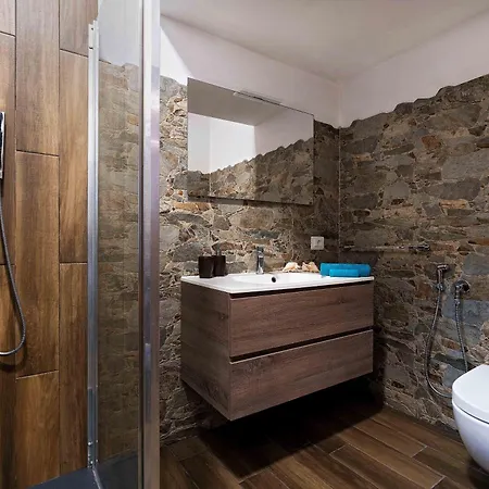 La Piuma Guest house